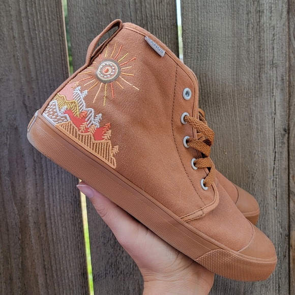 Sunrise Mountain High Top BANGS Shoes - Picture 12 of 16